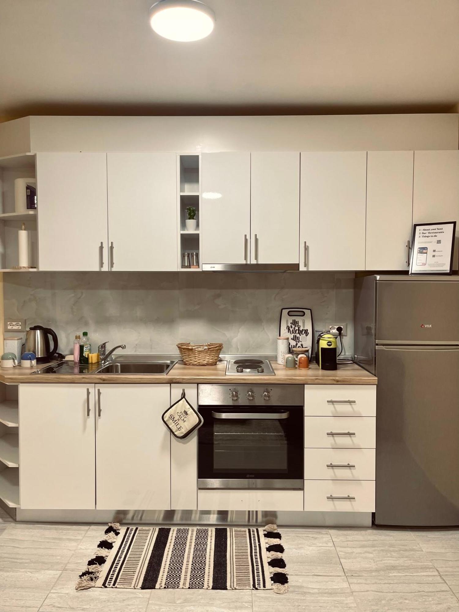 Urban Apartment In Blloku ティラナ エクステリア 写真