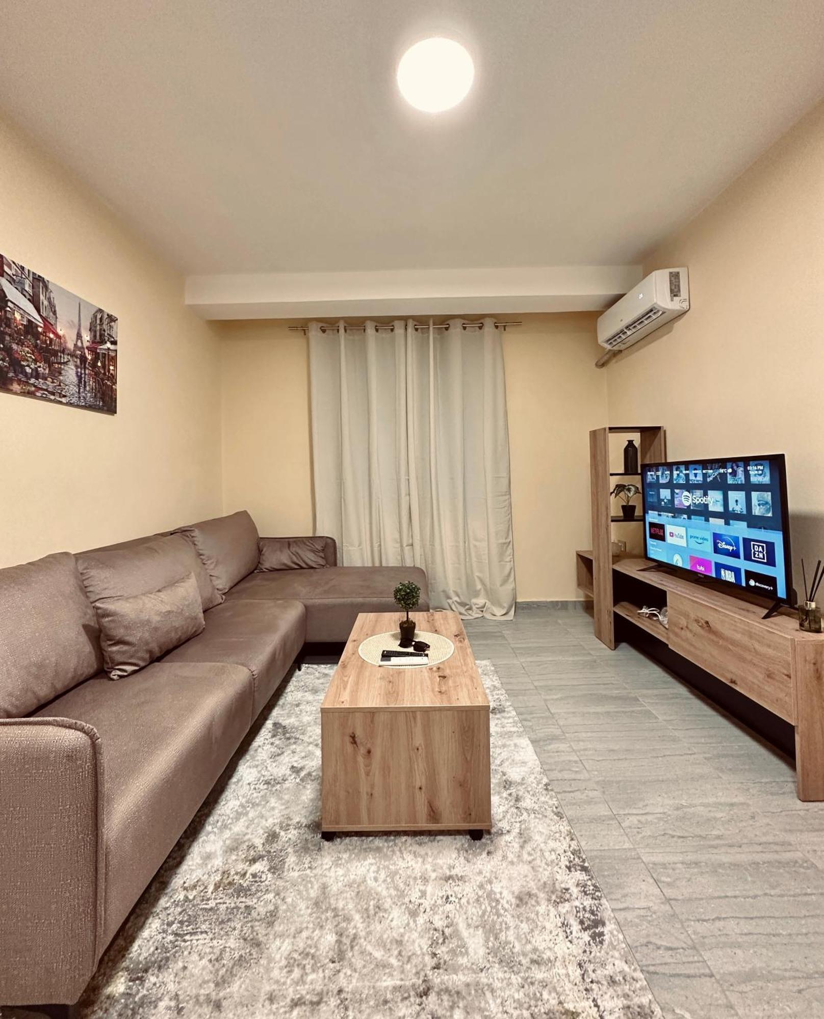 Urban Apartment In Blloku ティラナ エクステリア 写真