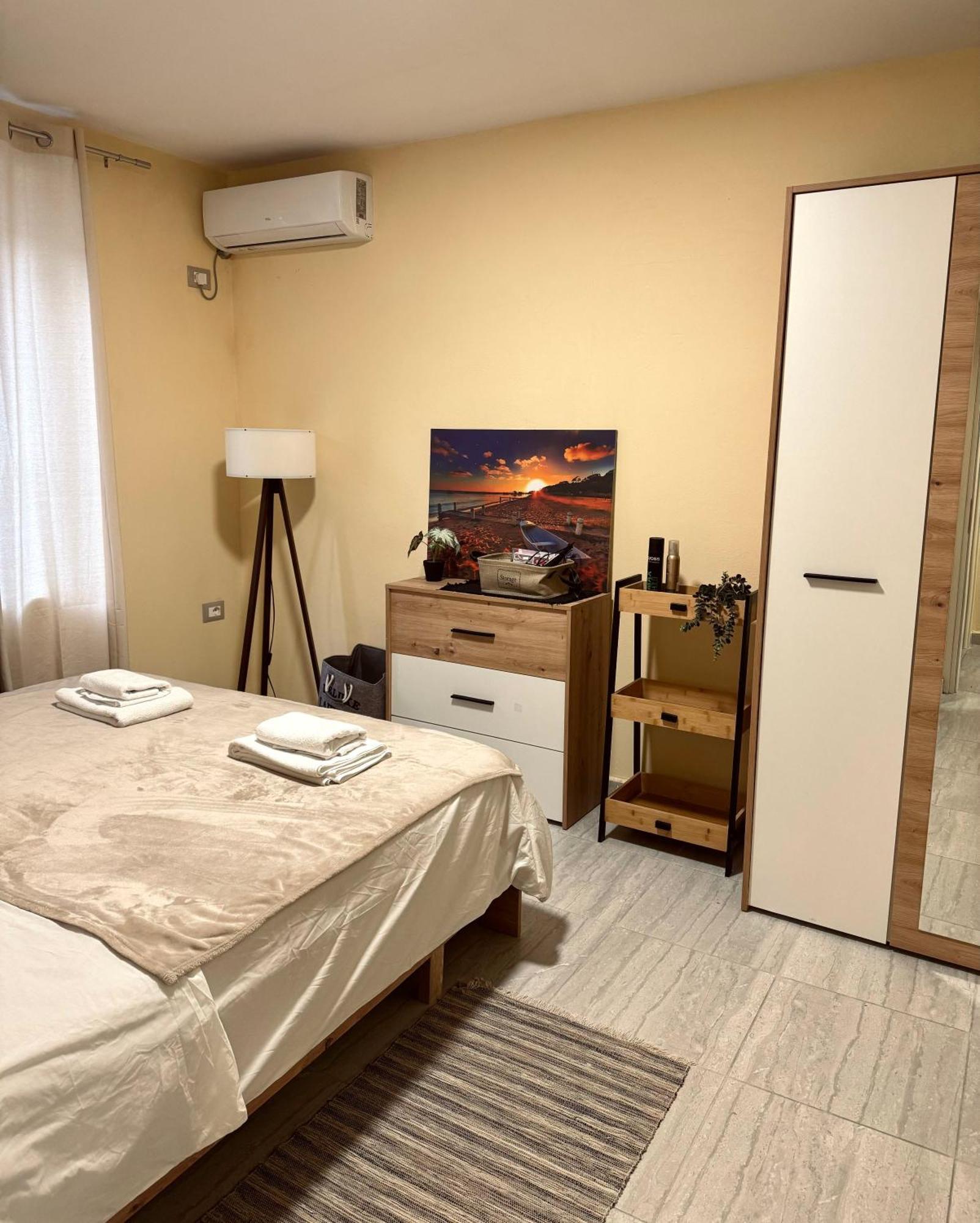 Urban Apartment In Blloku ティラナ エクステリア 写真